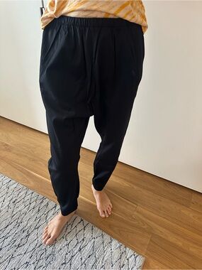 Zero + Maria Cornejo Black Twill Elastic-Waist Tapered Pants